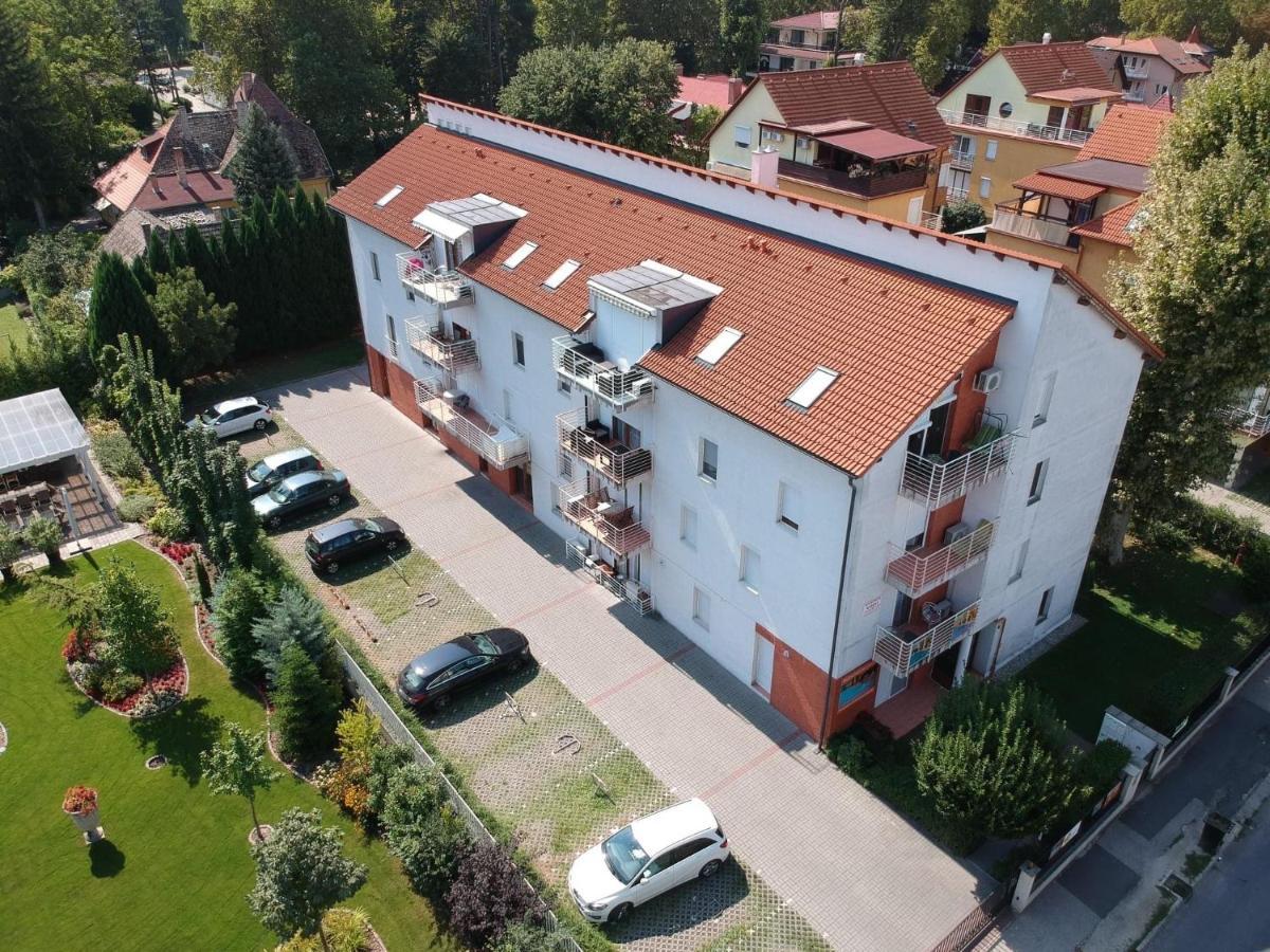 Dorina Wellness Appartement Siófok Buitenkant foto