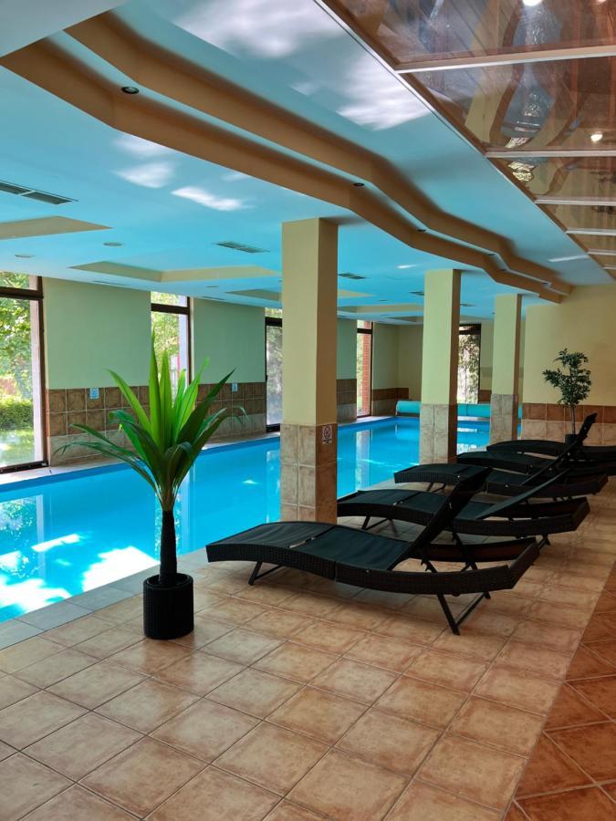 Dorina Wellness Appartement Siófok Buitenkant foto