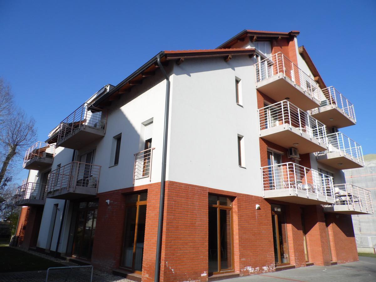 Dorina Wellness Appartement Siófok Buitenkant foto